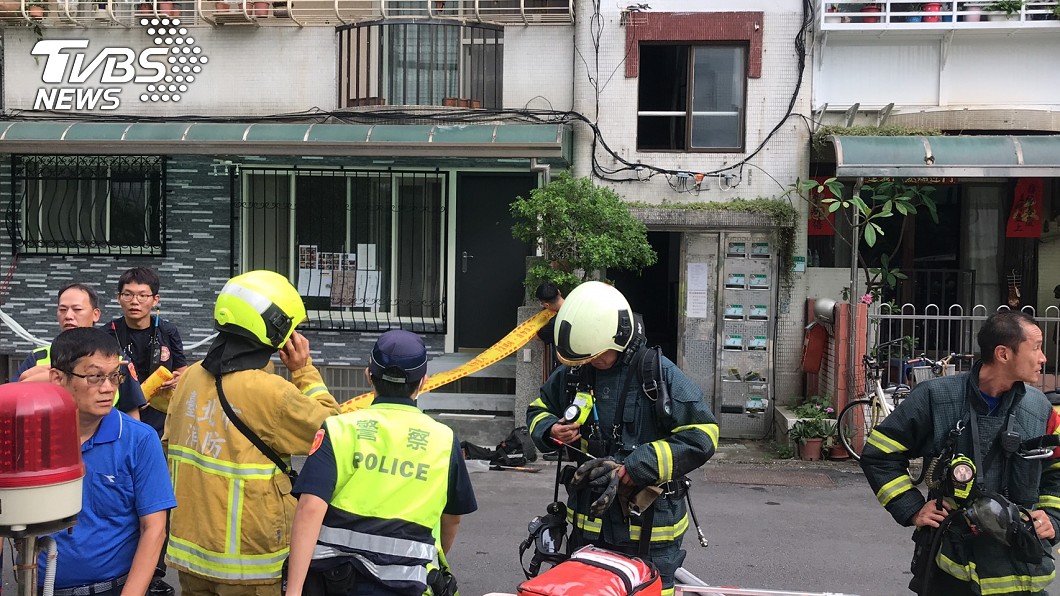 士林民宅火警！5歲童遭濃煙嗆傷　媽搶救後不治