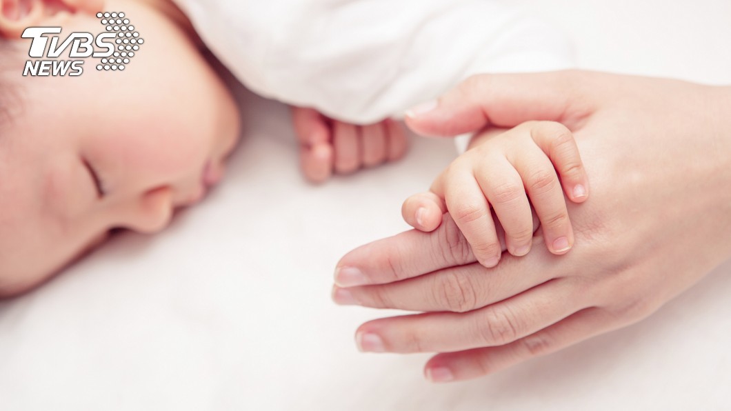 陌生阿婆嗆兒「怎那麼醜?嚇死!」 母淚:礙到妳嗎
