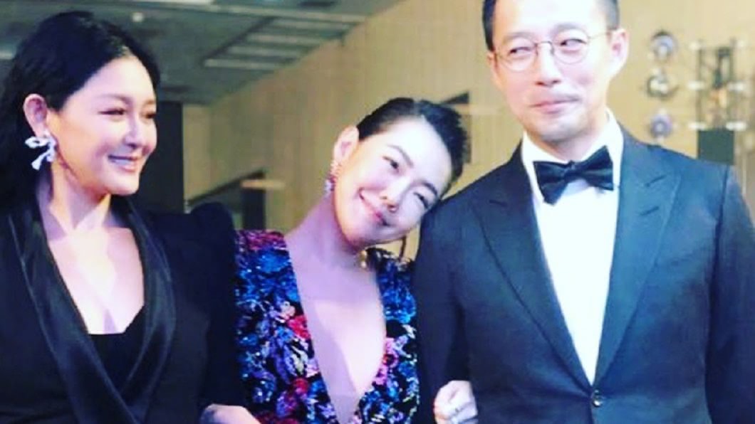 大S(圖左)和老公汪小菲(圖右)結婚已十年。(圖/翻攝自微博)