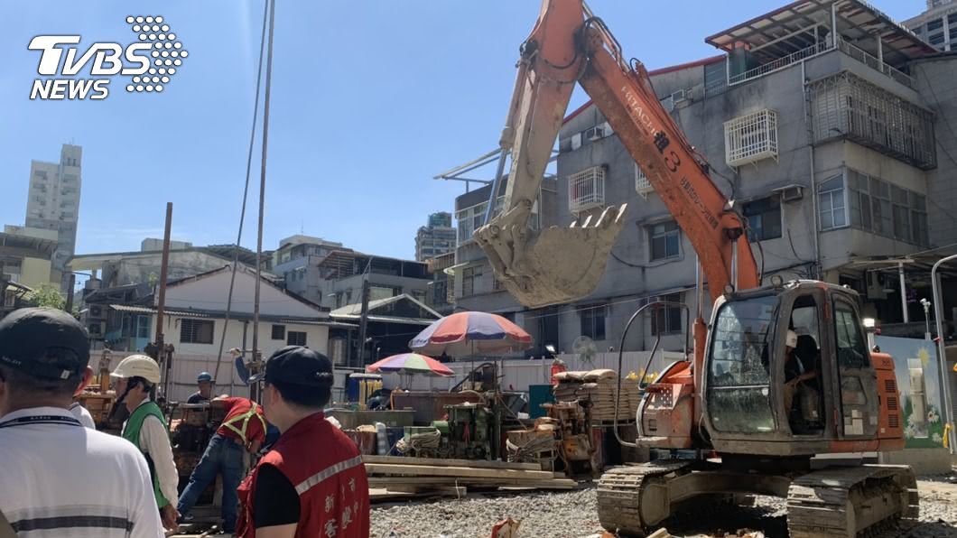 永和文化路塌陷補強灌漿 想回家得再等2~3天