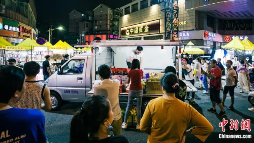 中國大陸市場掀跨界潮　車企賣柳州螺螄粉