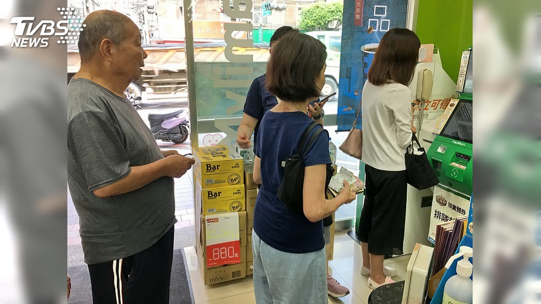 三倍券上路首日 北高領取順暢、4都超商網路壅塞