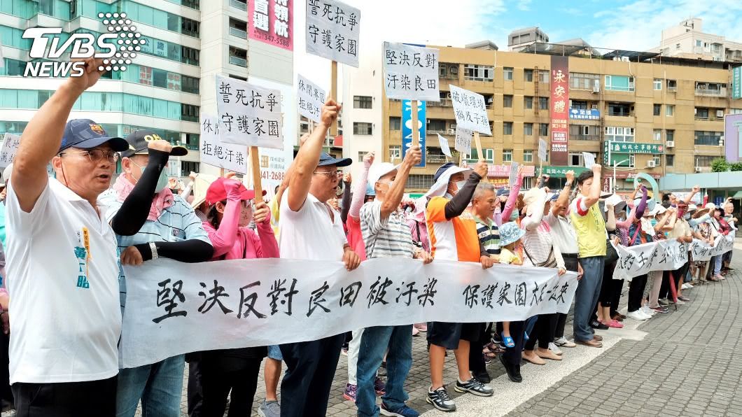 桃園農地變資源回收場 200居民向市府抗議