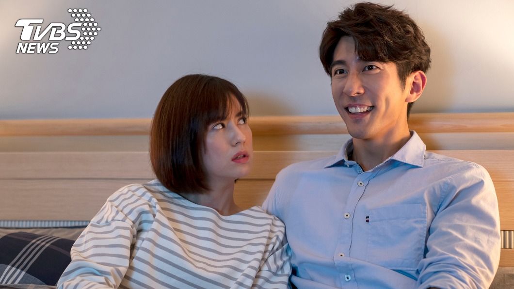 林予晞(左起)、修杰楷在劇中飾演夫妻。(圖/TVBS)