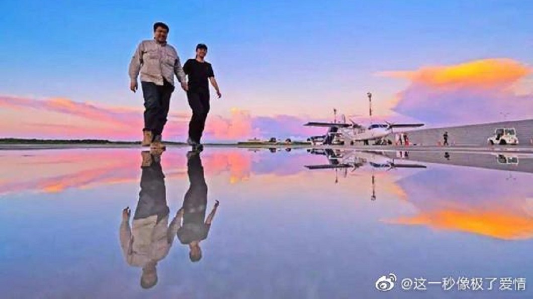 張昕宇和梁紅夫妻。(圖/翻攝自微博)