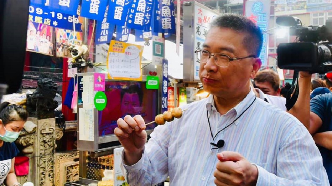 三倍券買小吃攏免找！徐國勇「官員的日常」他驚嘆