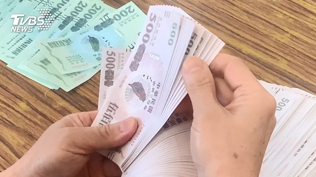 為何不「5券合發」3600? 網質疑:振興廠商