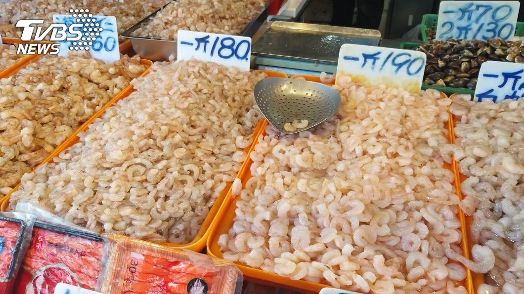 水產行涉賣違法添加物浸泡海鮮 南檢查獲追流向