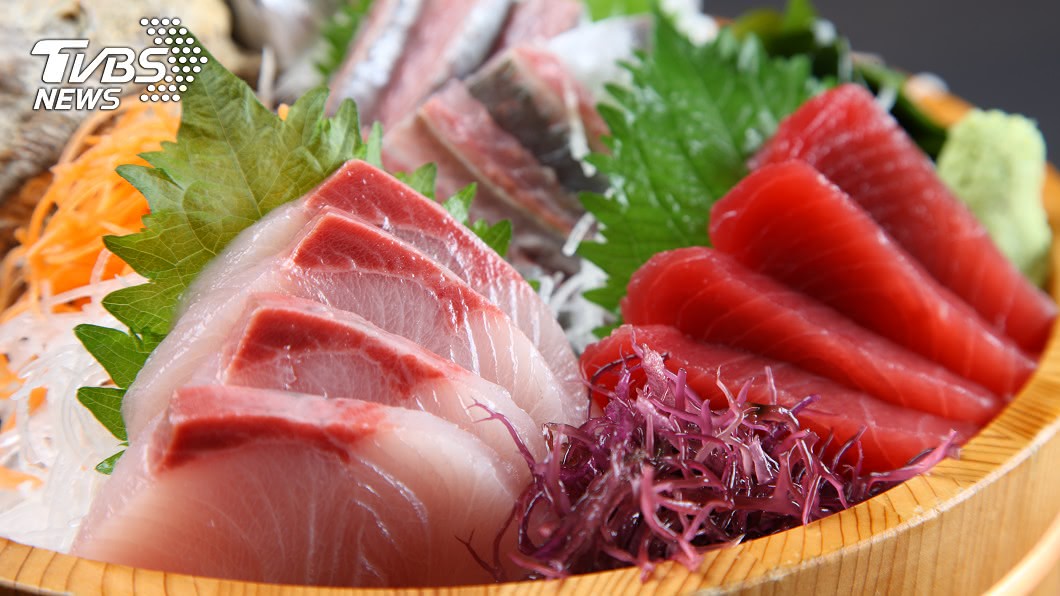 55歲男爽吃生魚片…4個月後檢查「肝臟少一半」