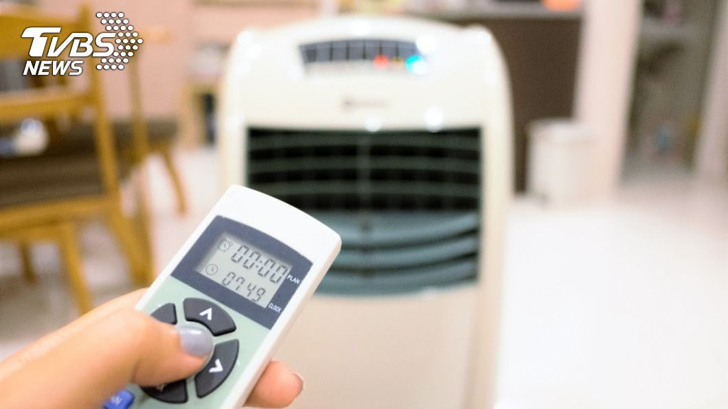 冷風扇加水降溫 日炎夏「涼家電」當道