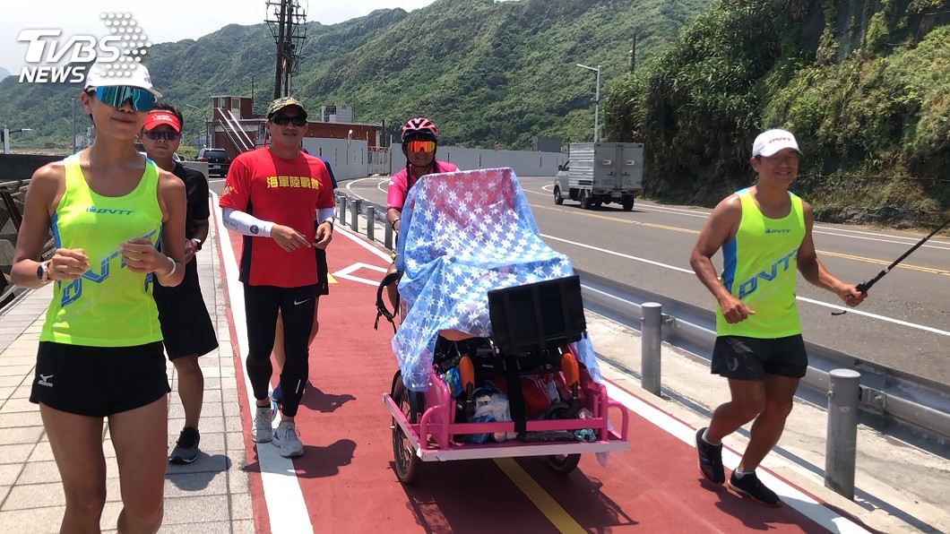 單親媽帶腦麻兒單車環島到基隆 盼為母子留紀錄