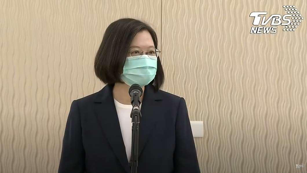 李眉蓁哭著放棄碩士　蔡英文被抓包連說8次「Errrr...」