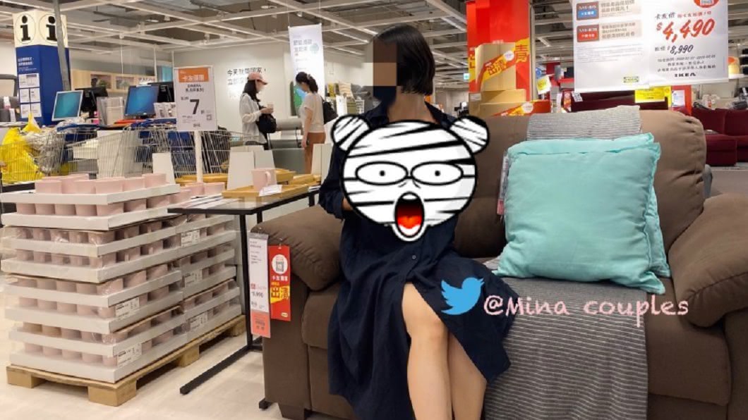 裸拍族入侵IKEA!「台中米娜」全裸坐沙發:歡迎抖內