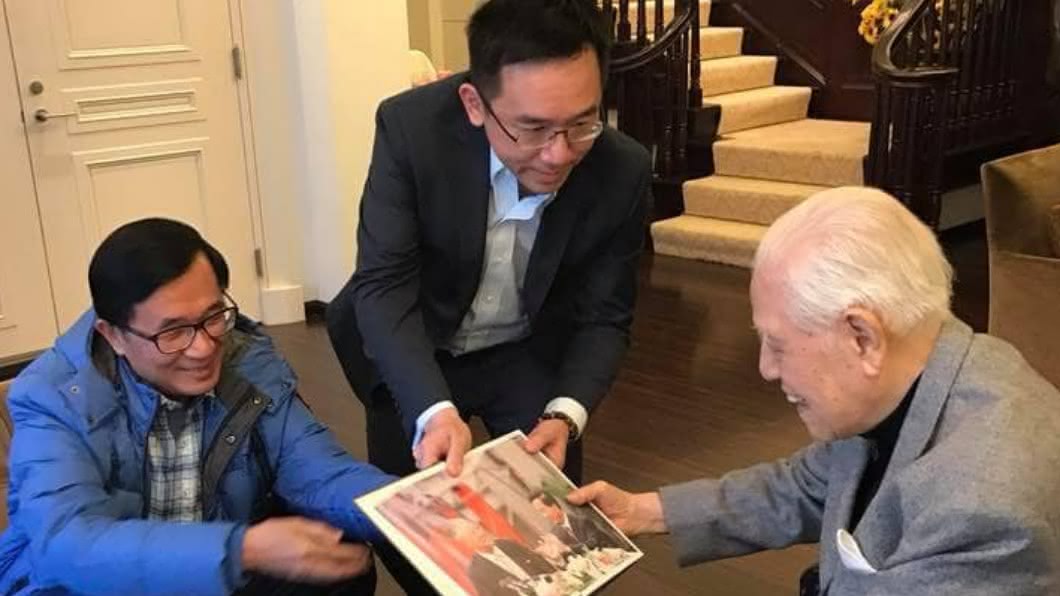 總統級爆卦?昔請益李登輝 扁:他叮嚀「不要做」