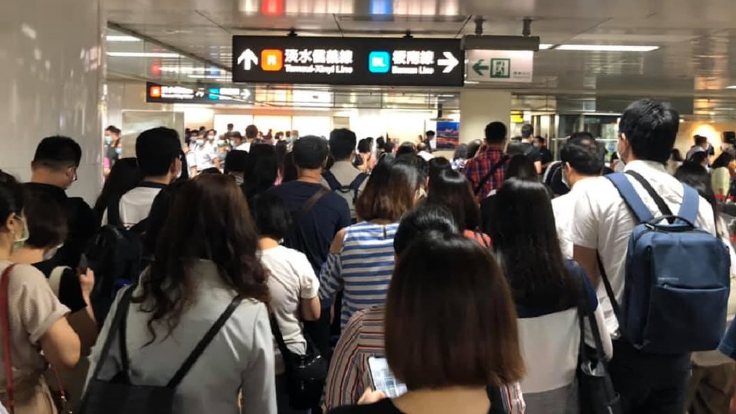「防疫模範生」越南淪陷 醫籲別鬆懈:給台灣警訊