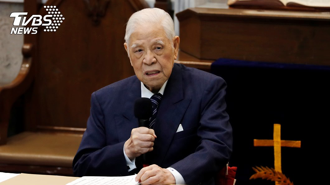 李登輝臨終無人敢拔管…曾文惠不捨「老伴太苦」忍痛停藥
