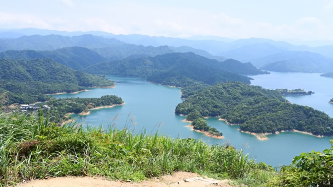 山景映入眼簾心曠神怡。(圖/翻攝自微笑台灣官網)