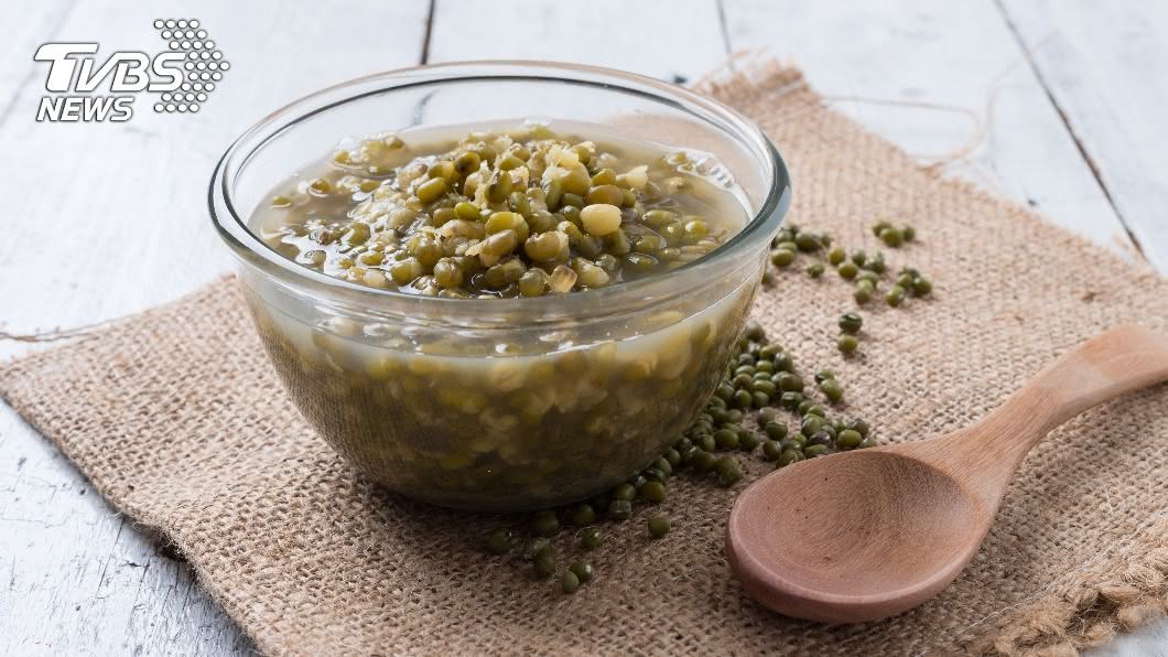 綠豆湯煮完驚見「血水」嚇壞! 網揭兩大真相解惑