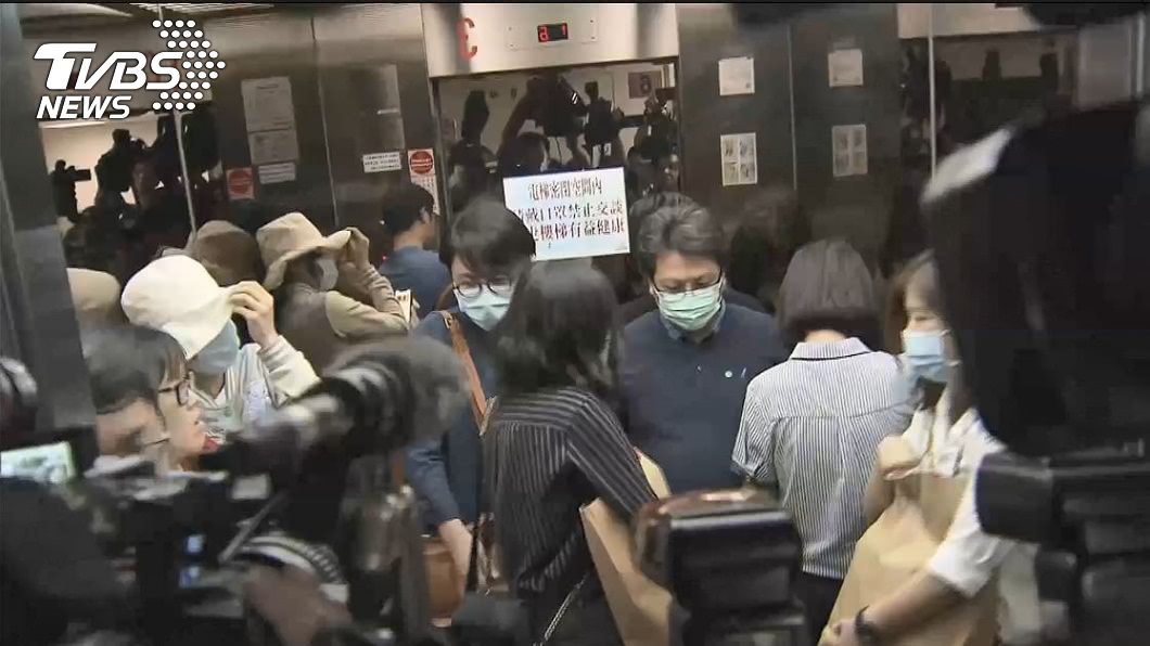 立委辦公室起出百萬現鈔　宅神：難怪電子支付推不動！