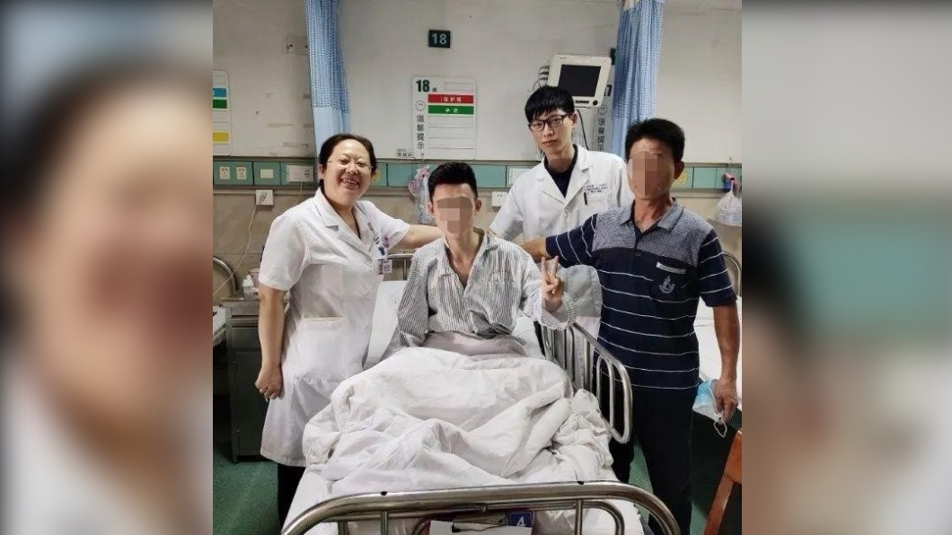 小李肺泡破裂造成自發性氣胸。（圖／翻攝自《信息日報》）