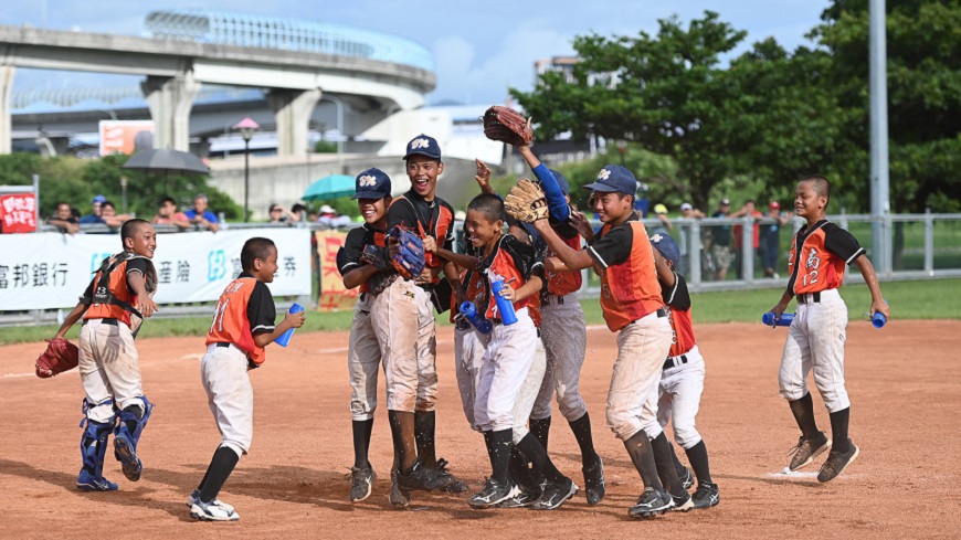 守下好球 愛護地球! 富邦盃U12 少棒選手永續小尖兵 減塑愛地球