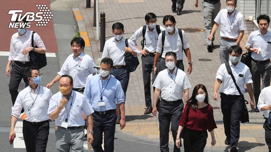 武漢肺炎疫情擴散 調查:6成日人出現症狀仍上班