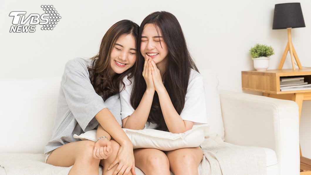 爸爸突宣布「妳要有妹妹了」 眾人見身份驚:案情不單純
