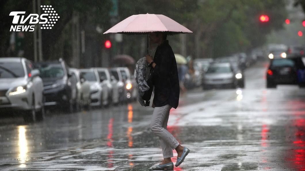 颱風薔蜜引低壓帶北上 中南部明起注意雨勢