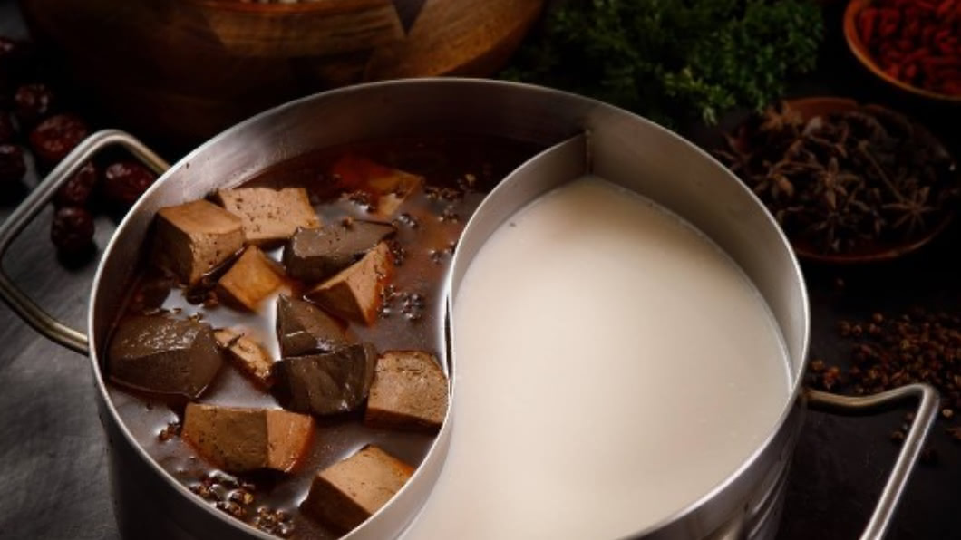 肉多多主打「肉食」，搭配牛奶鍋非常滿足。（圖／翻攝自肉多多火鍋-火鍋第一品牌FB）