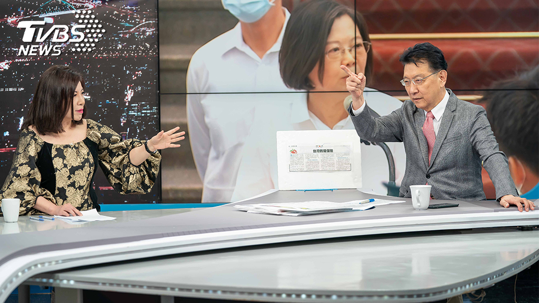 趙少康與陳文茜同框,兩人鬥嘴動肝火辯時事,收視狂飆!(圖/TVBS)