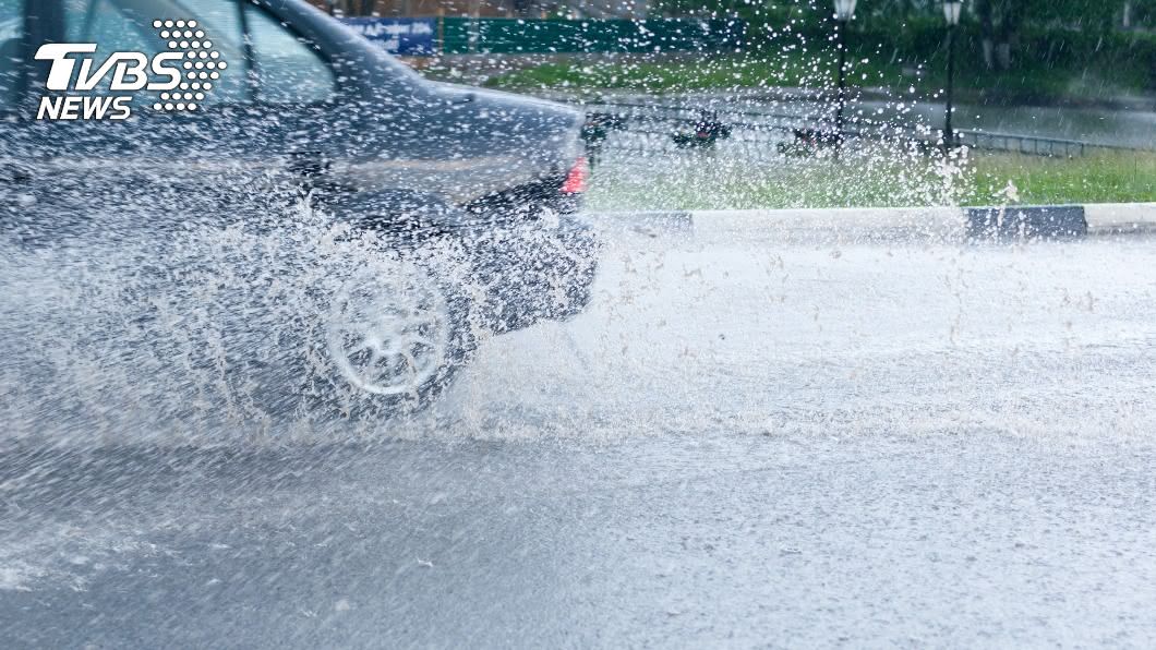 長江現洪水北京陷暴雨 中國大陸連發4預警