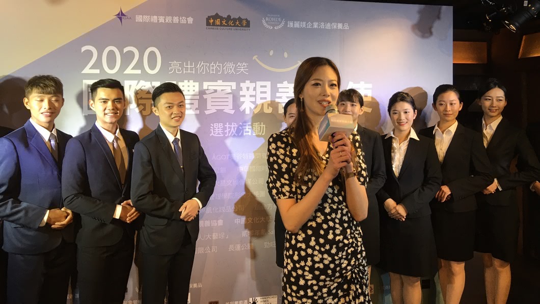 為人師表之後，姚采穎直言學生的禮貌比功課好更重要。（圖／國際禮賓親善協會提供）