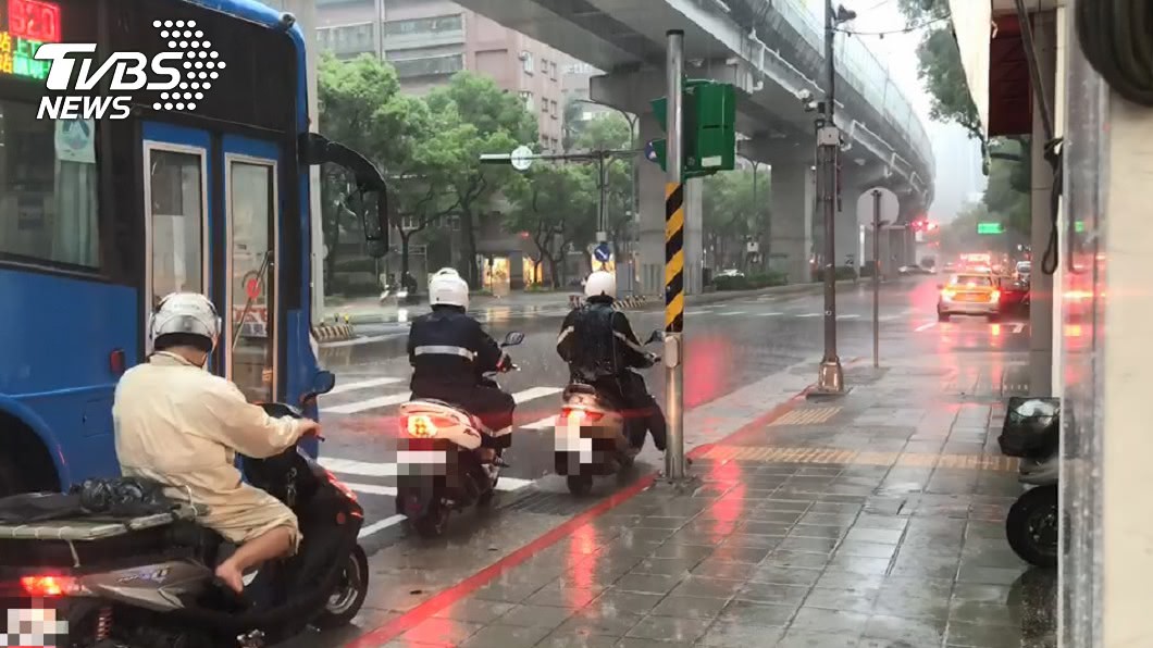 雷雨恐「再下一整週」　專家：此情況很少見