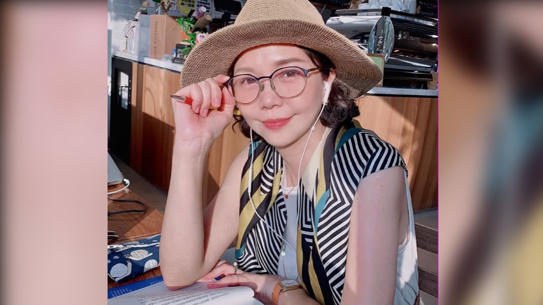 于子育至今仍不太敢看8年前拍攝的戲劇片段。(圖/翻攝自于子育臉書)