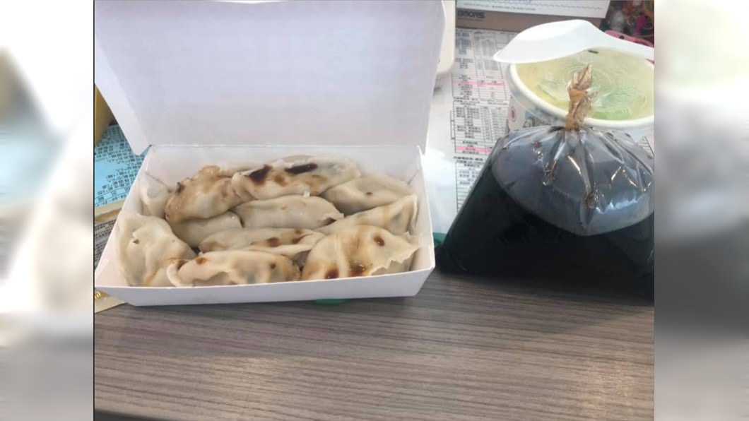 點水餃贈「1大包紅茶」 衝擊真相讓他笑哭:不敢再備註