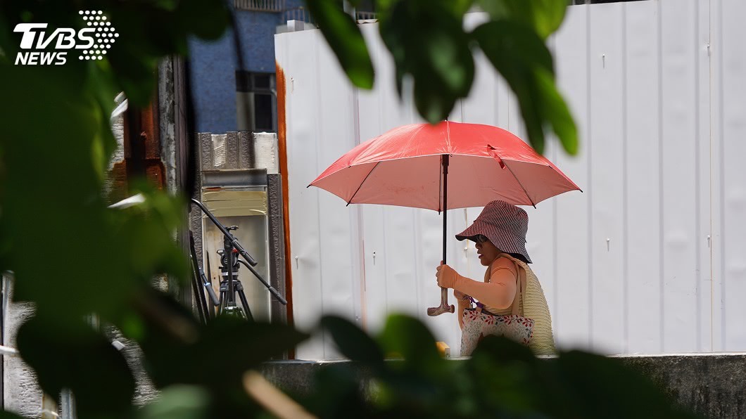 各地多雲到晴 北台灣飆36度高溫、中南部防午後大雨