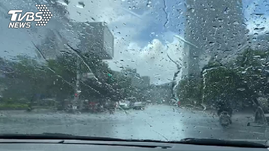 又有颱風！東北季風＋水氣　下週低溫雨彈襲台