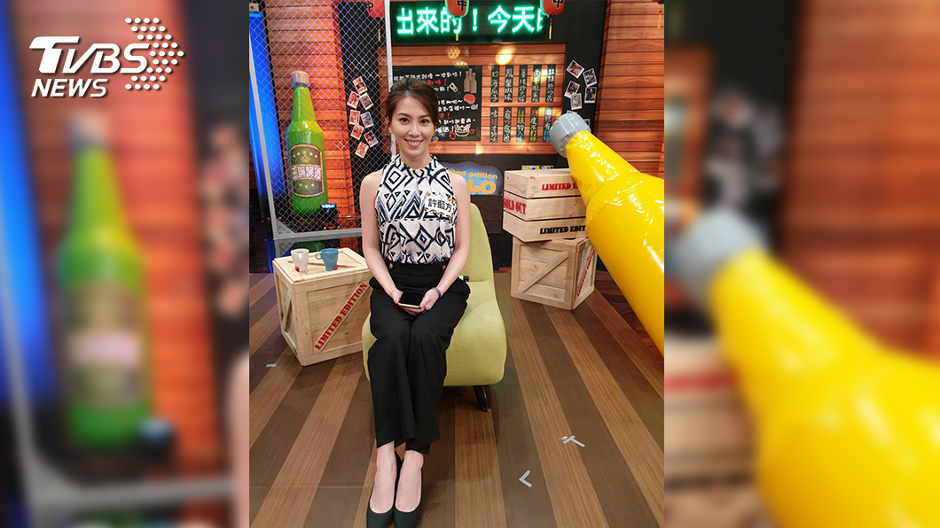 人氣爆紅的美女博士許藍方近來節目邀約不斷。(圖/TVBS提供)