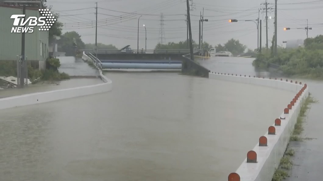 豪雨狂襲！高雄市「5區」明天停班、停課