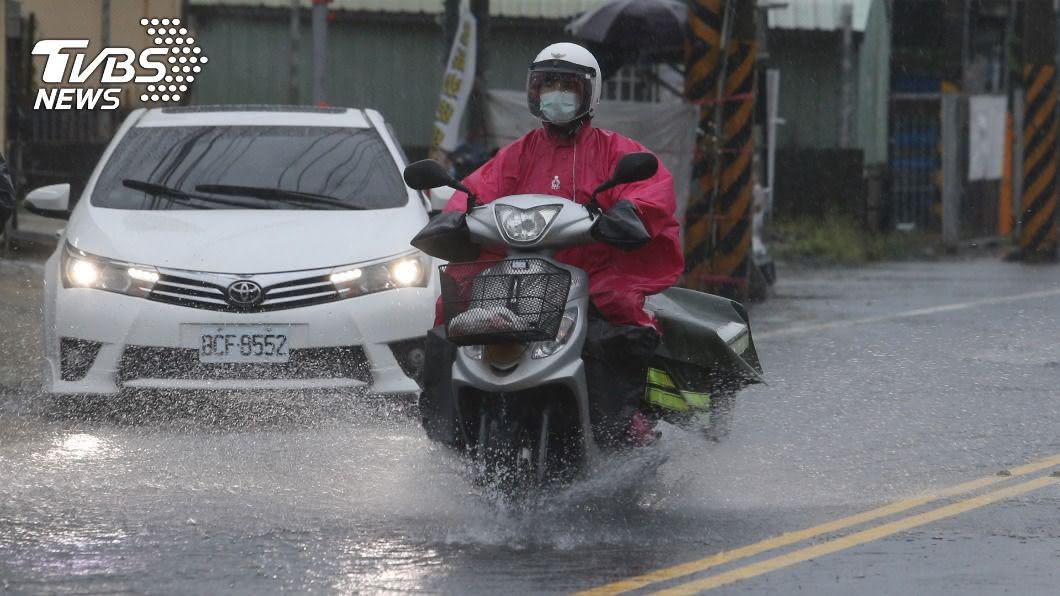西南風致南部豪雨 氣象局:降雨往山區擴展