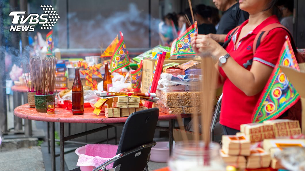 中元普渡是年度盛事,禁忌也要多加遵守。(示意圖/shutterstock達志影像)