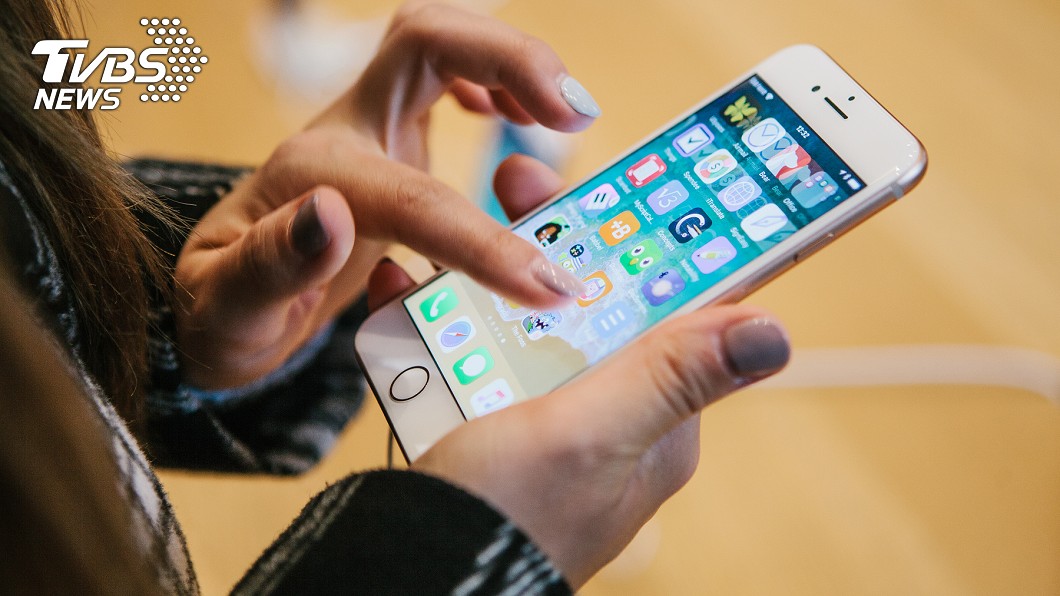 跳蚤市場4百買到iPhone 回家一開…臉秒綠