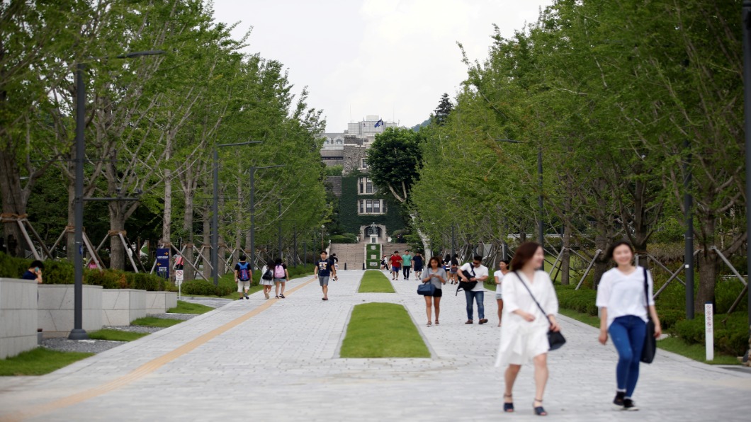 首爾名校接連淪陷!大學開學「憂疫」