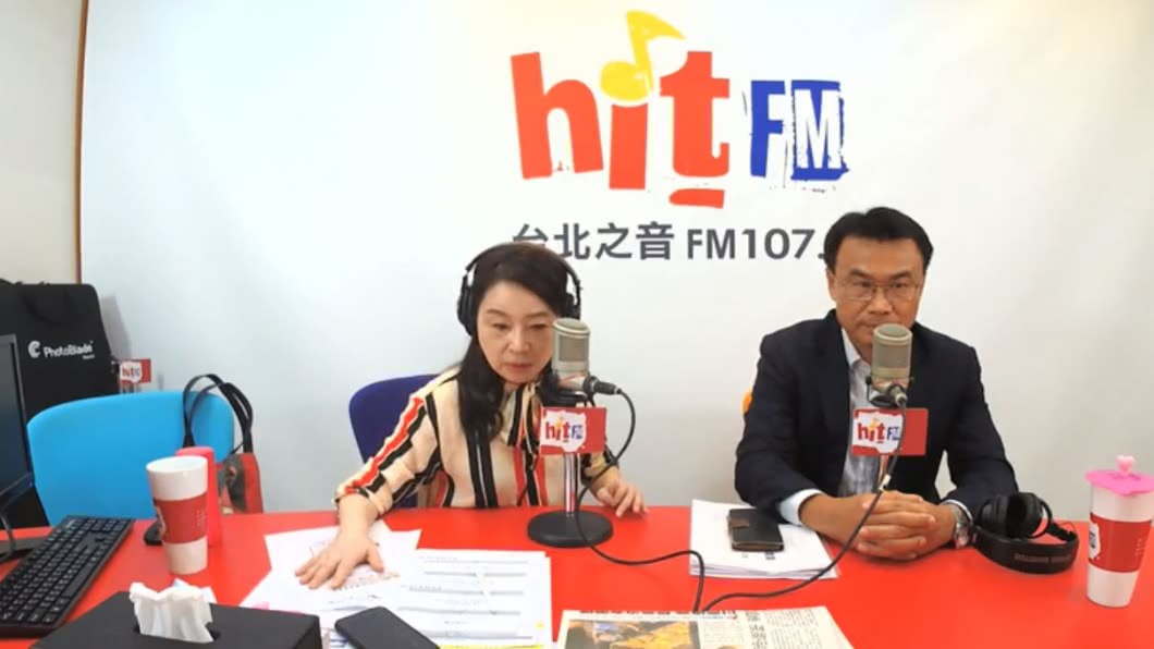 陳吉仲2日於廣播節目中，再針對美豬相關議題回應。（圖／翻攝自Hit Fm聯播網-周玉蔻嗆新聞 臉書）