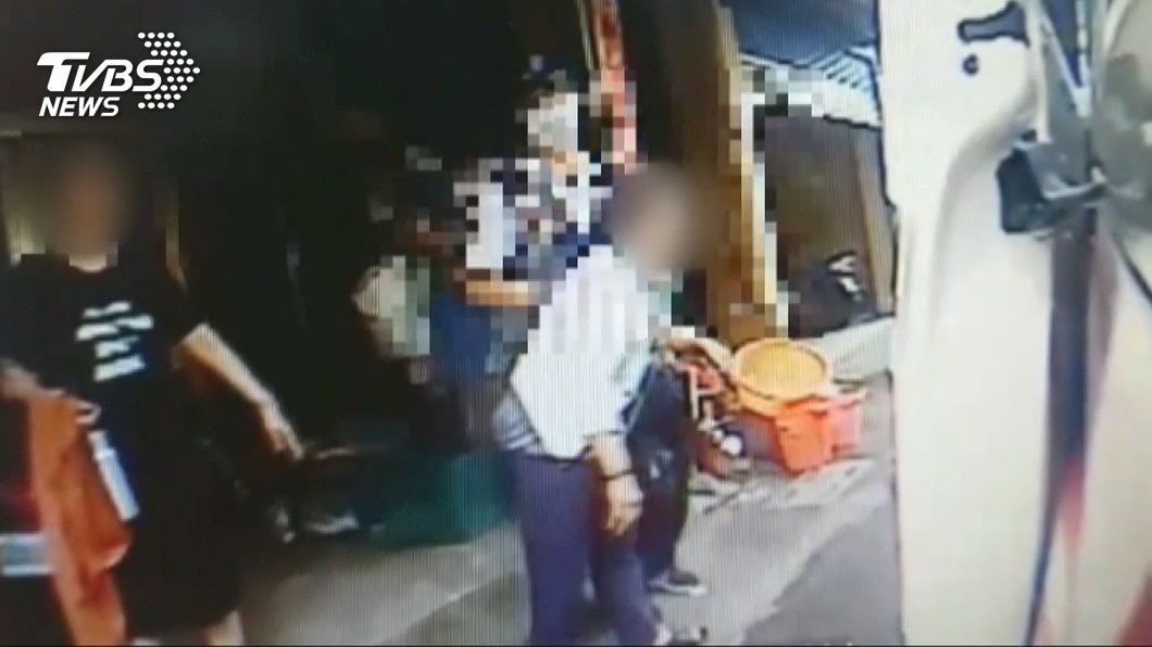 七旬嬤請移車遭鎖喉 報警後對方求撤告