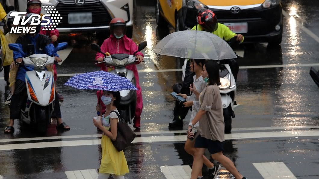 颱風尾掃台 氣象局:天氣仍不穩降雨持續到晚上
