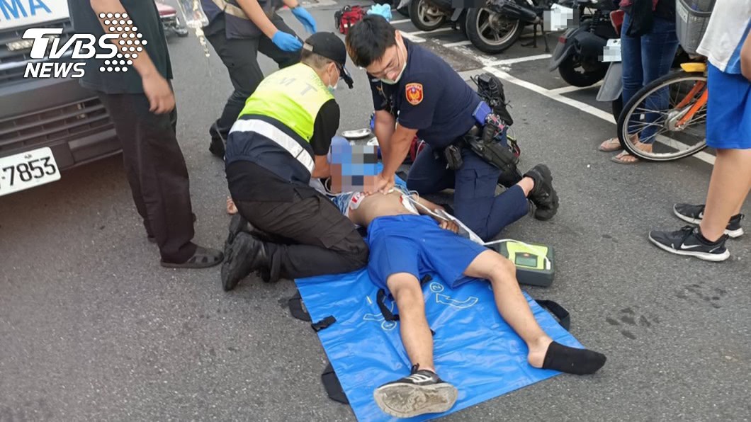 國中生倒地命危　新北警消聯手CPR成功搶救