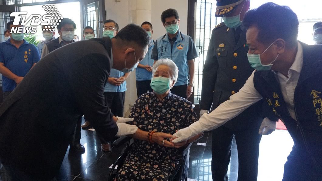黑鷹失事洪鴻鈞入祀忠烈殿 母:我把兒子送國家了
