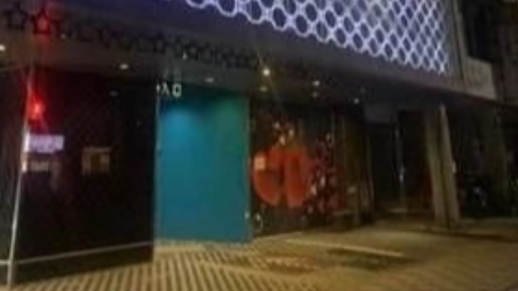退房前4分鐘闖進來！情侶汽旅休息　員工嗆：快退房