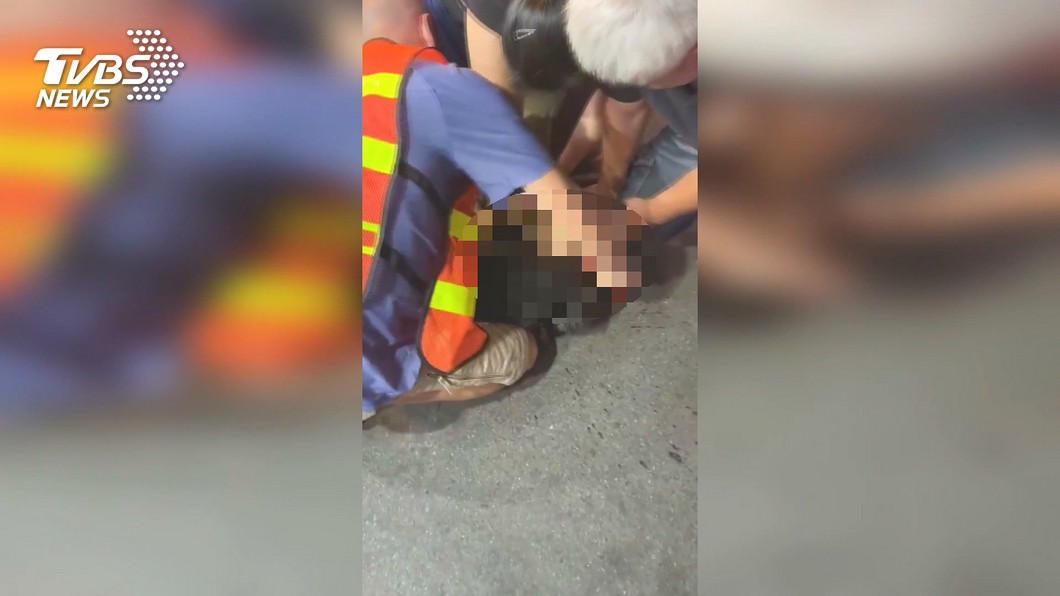 夜市惡霸犬逞兇 咬死黑貴賓「老虎鉗」難扳